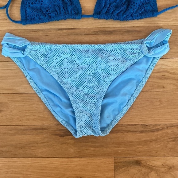 Mossimo Multi Color Blue Crochet String Bikini XL - Picture 4 of 7